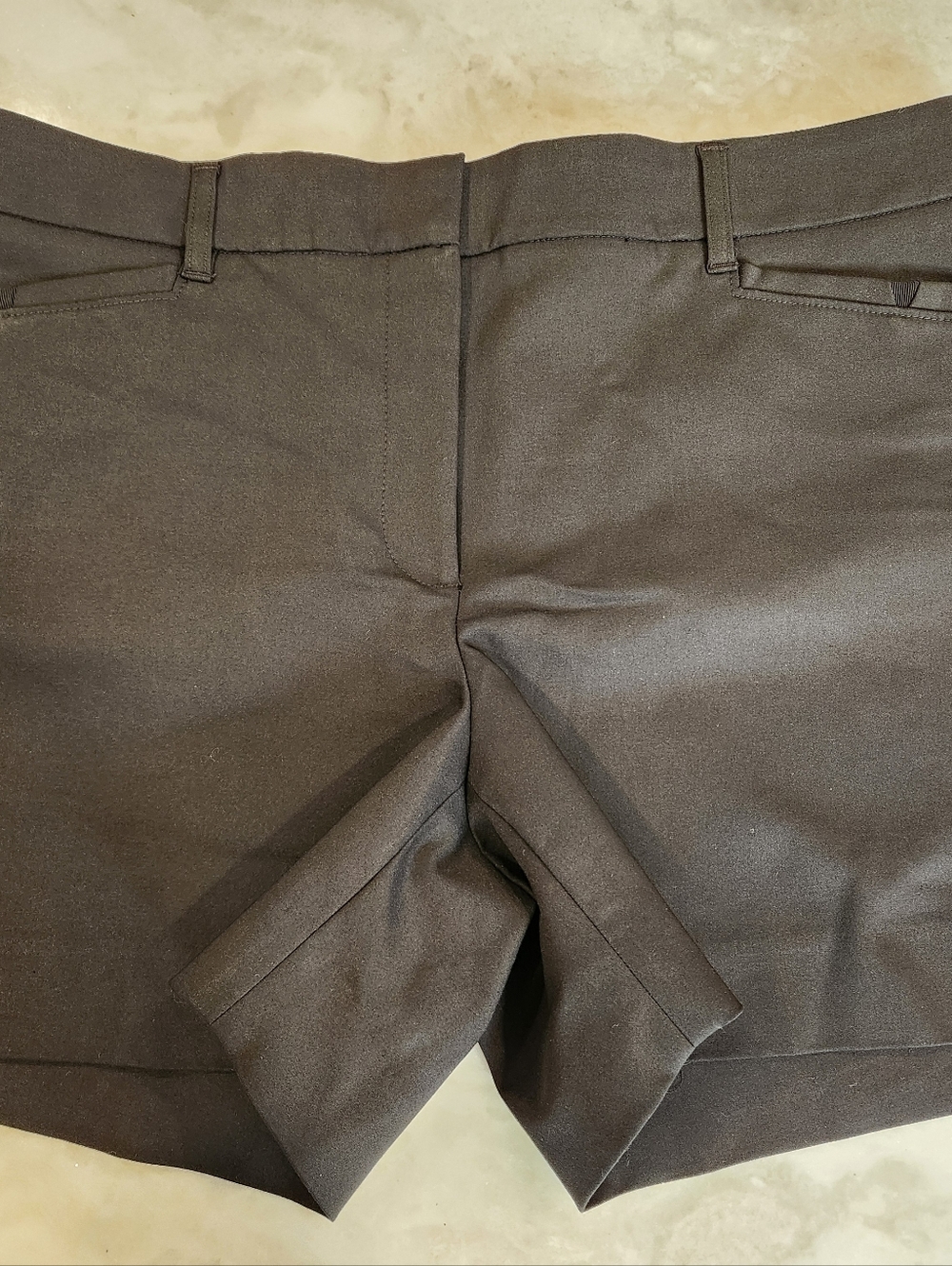 WHBM Women's 5 Inch Inseam Black Shorts